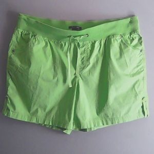 Roz & Ali women's short